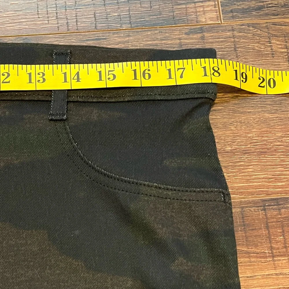 $6❤️Bundled Time and Tru Pants - Picture 8 of 9